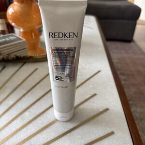 Redken Acidic Bonding Concentrate Leave-In Treatment 5.1oz / 150ml